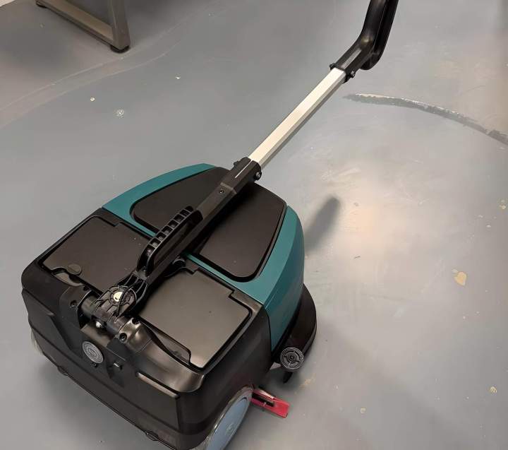 Machine de balayage Laval